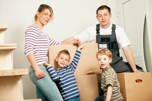 Efficient unloading for a flat removals service in Stjohnswood